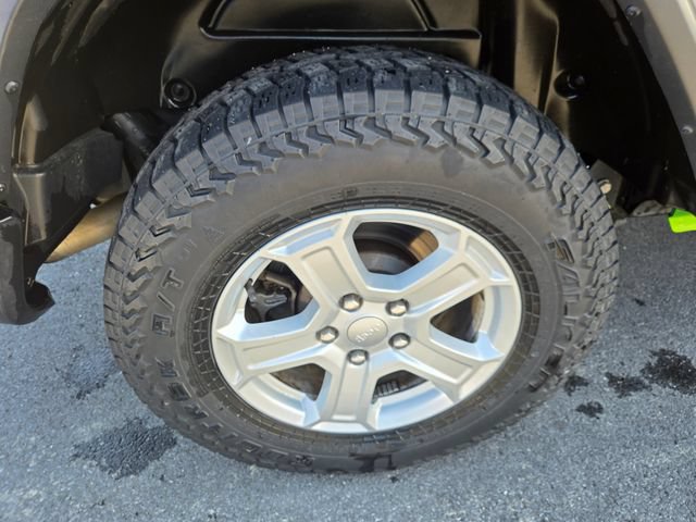 Used 2019 Jeep Wrangler Unlimited Sport S AWD/4WD image 27