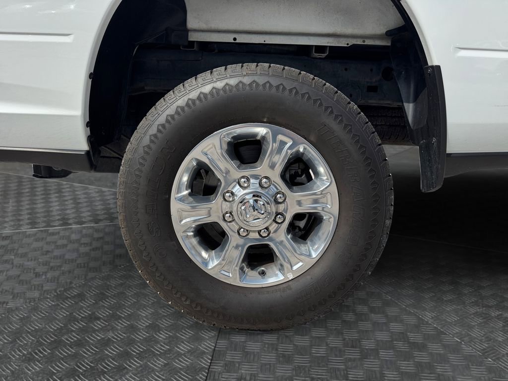 Used 2024 RAM 2500 Big Horn image 17