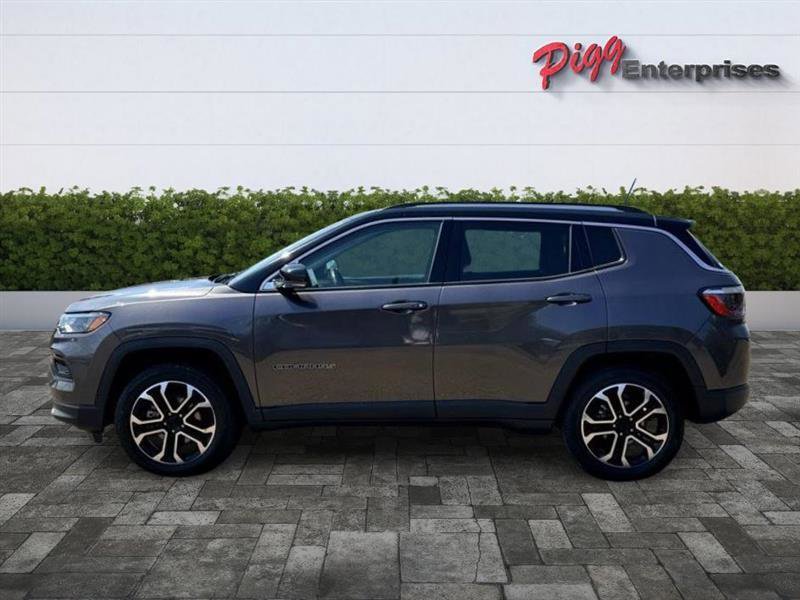 Used 2022 Jeep Compass Limited image 3