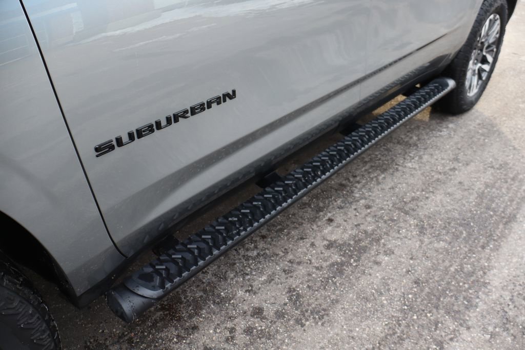 Used 2025 Chevrolet Suburban Z71 w/ Z71 Off-Road Package image 36