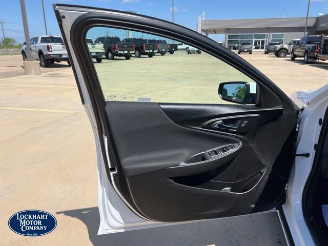 Used 2024 Chevrolet Malibu LT image 9