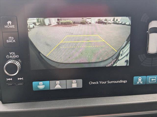 Used 2025 Honda Pilot EX-L image 13