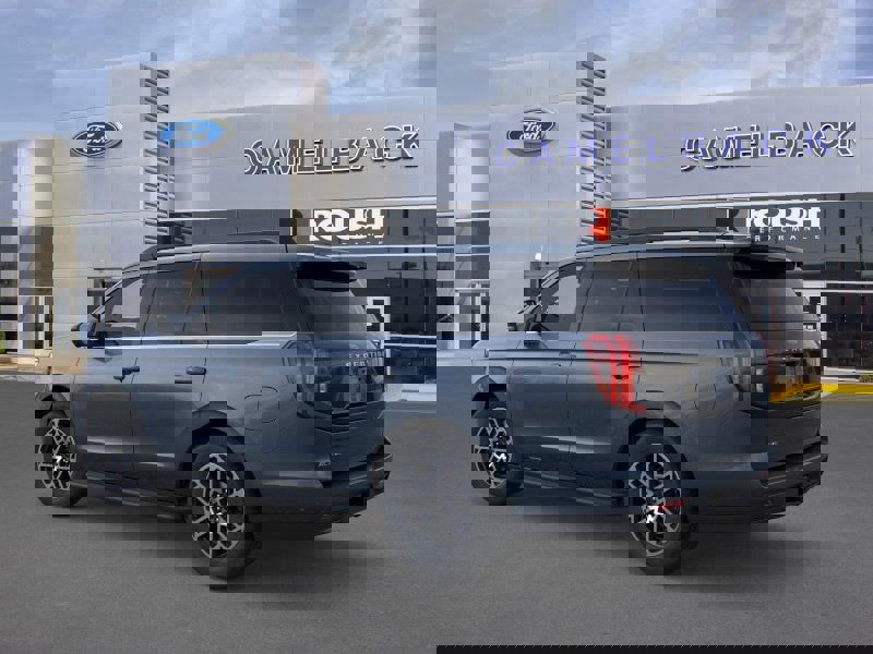 New 2025 Ford Expedition Active image 4