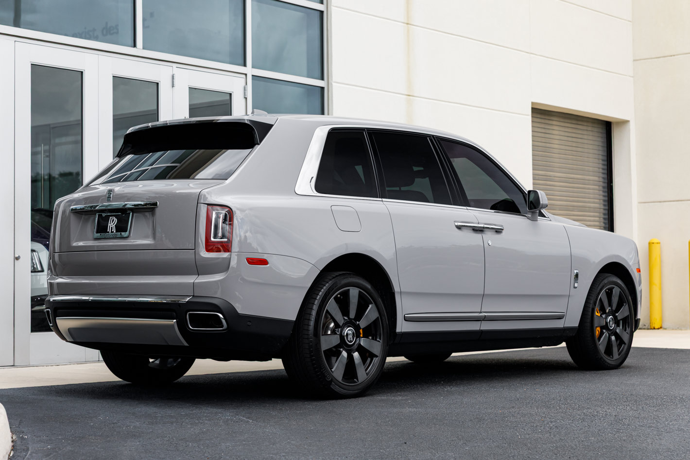 Certified 2024 Rolls-Royce Cullinan w/ Interior Detailing Package AWD/4WD image 19