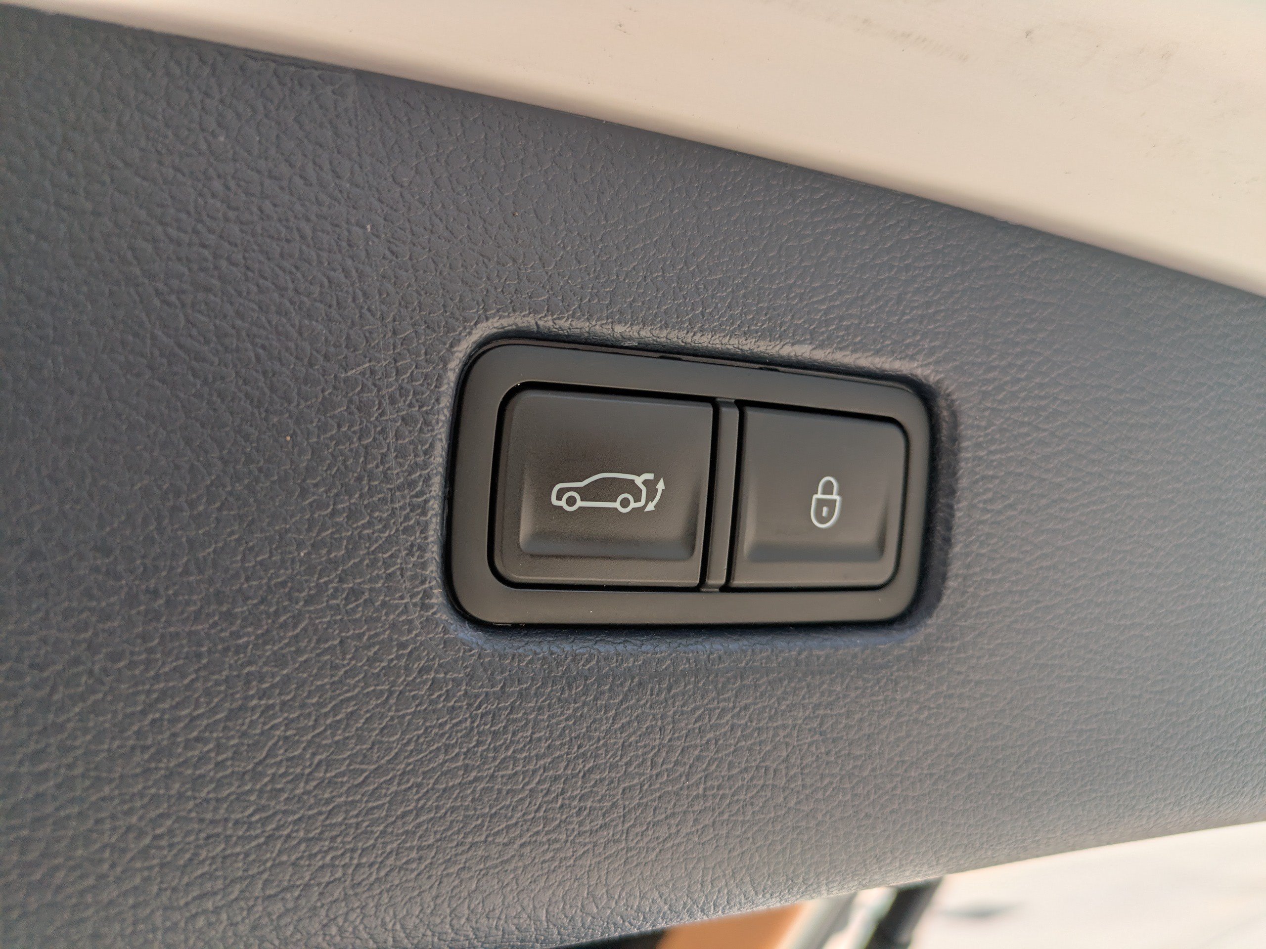 Certified 2024 Genesis GV80 3.5T Prestige Signature AWD/4WD image 12