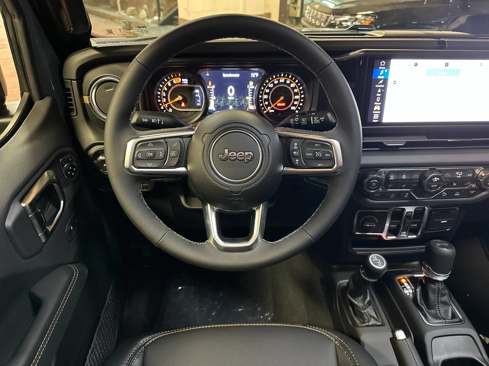 New 2026 Jeep Wrangler Unlimited Sahara AWD/4WD image 13