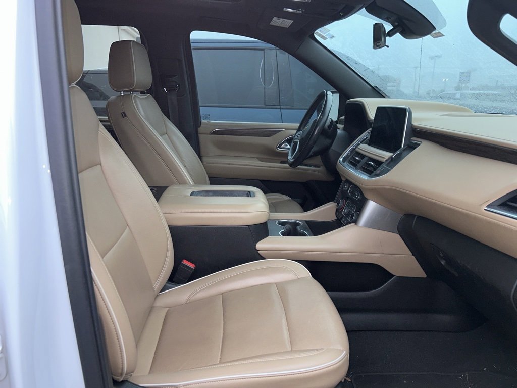 Used 2021 Chevrolet Tahoe Premier w/ Premium Package image 5