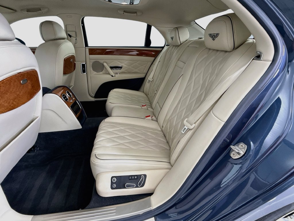 Used 2016 Bentley Flying Spur V8 AWD/4WD image 20