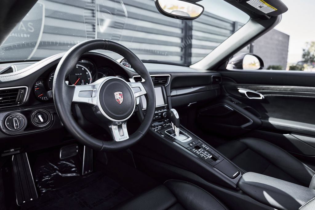 Used 2014 Porsche 911 Turbo S AWD/4WD image 2
