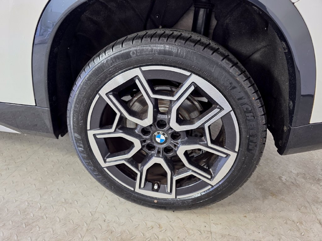 Used 2024 BMW X1 xDrive28i w/ Technology Package AWD/4WD image 17