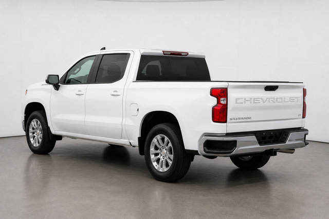 Used 2024 Chevrolet Silverado 1500 LT w/ Convenience Package II AWD/4WD image 7