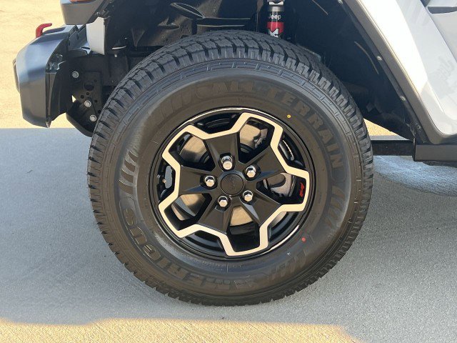 Used 2022 Jeep Gladiator Rubicon w/ Trailer Tow Package image 32