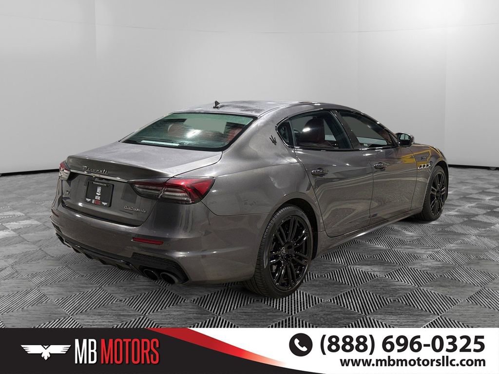 Used 2022 Maserati Quattroporte Modena Q4 image 3