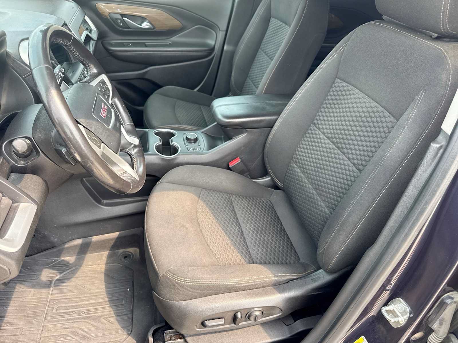 Used 2019 GMC Terrain SLE w/ Driver Convenience Package FWD image 15