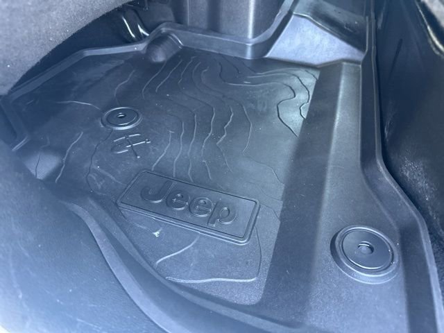 Used 2022 Jeep Gladiator Sport AWD/4WD image 20