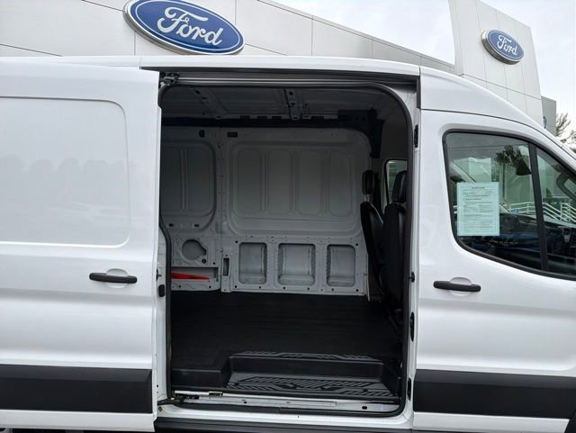 Used 2023 Ford Transit 250 Medium Roof AWD image 23