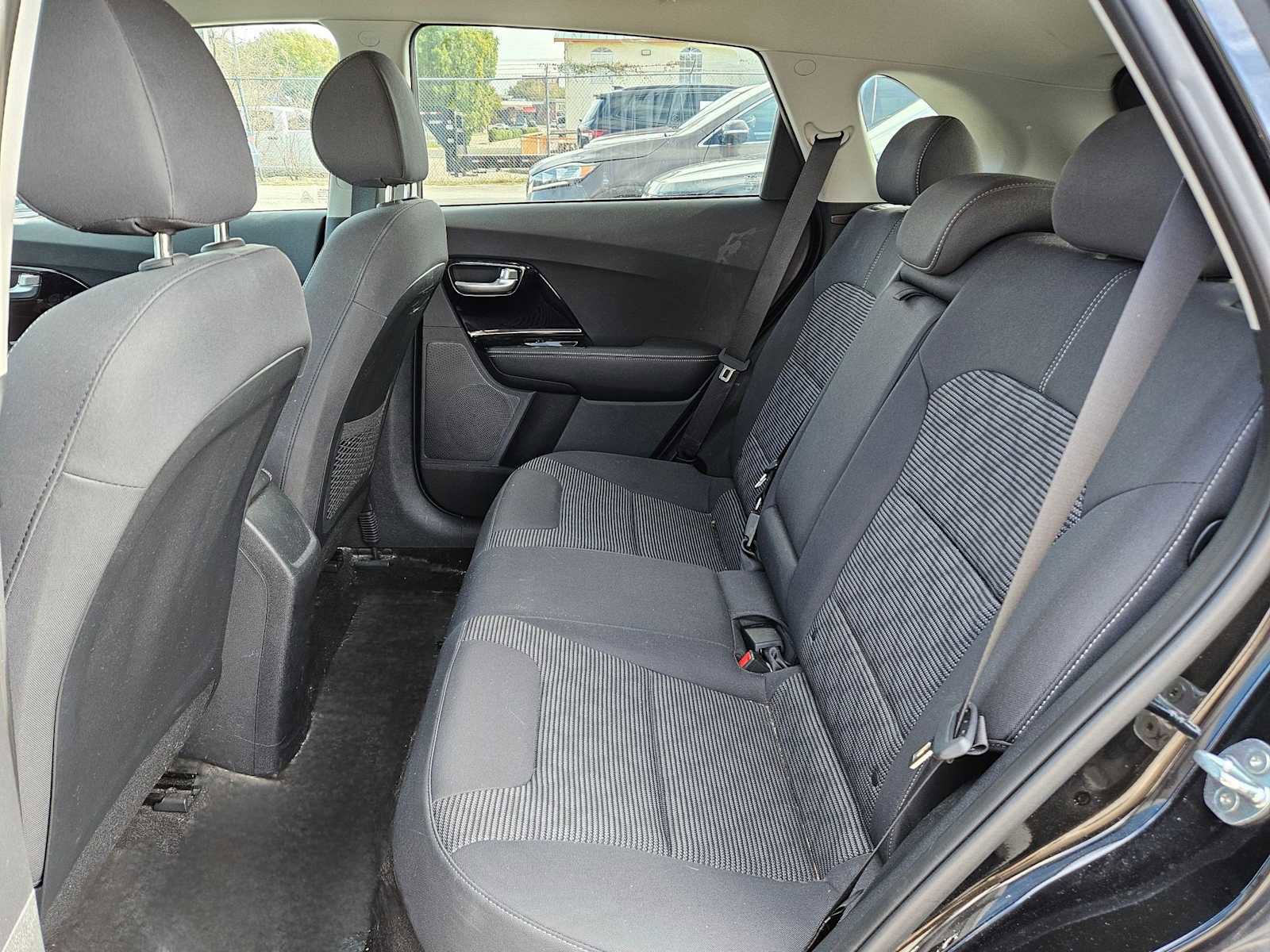 Certified 2022 Kia Niro LXS image 18