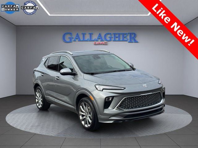 Used 2025 Buick Encore GX Avenir w/ Avenir Technology Package image 1