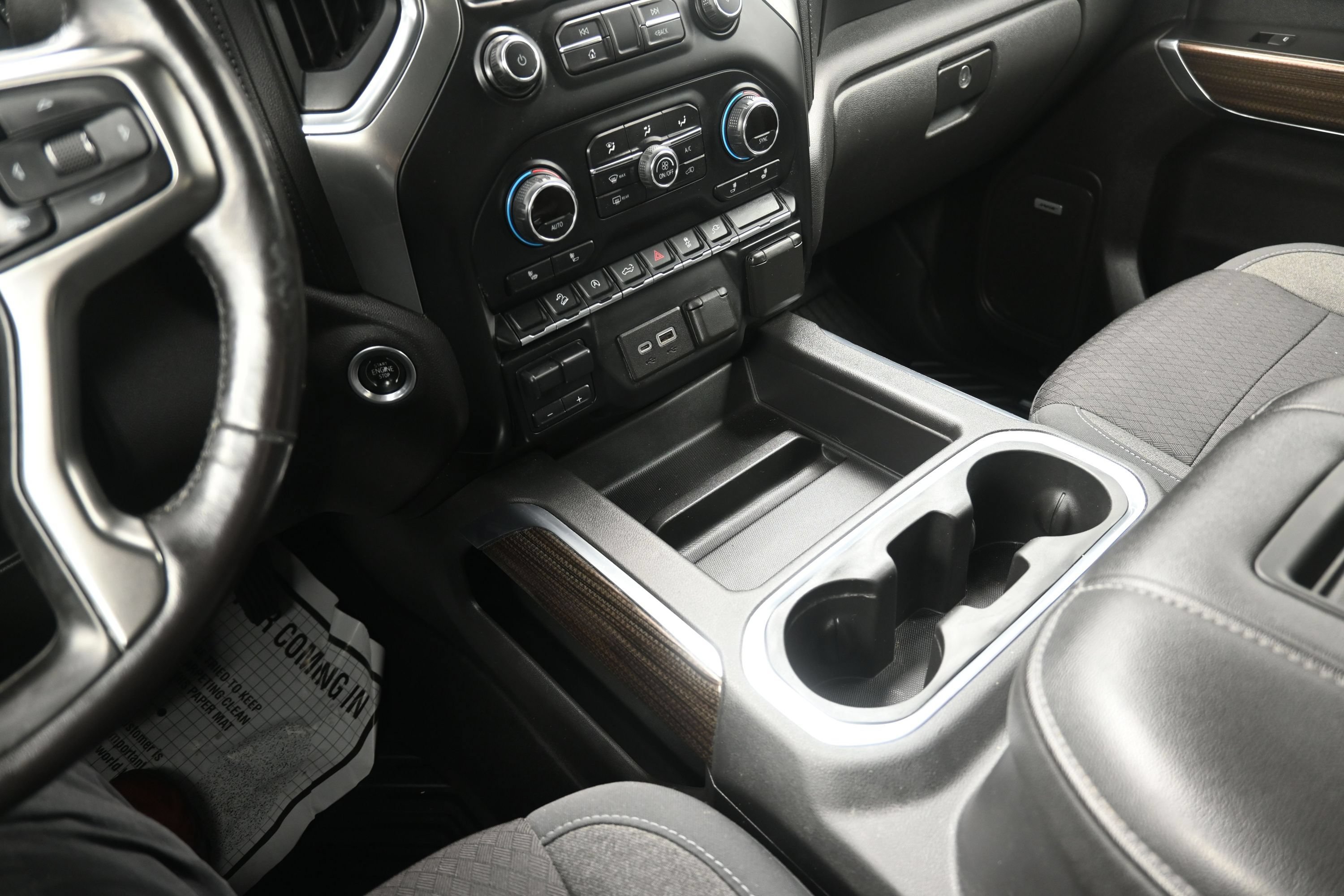 Used 2020 Chevrolet Silverado 1500 LT Trail Boss AWD/4WD image 31