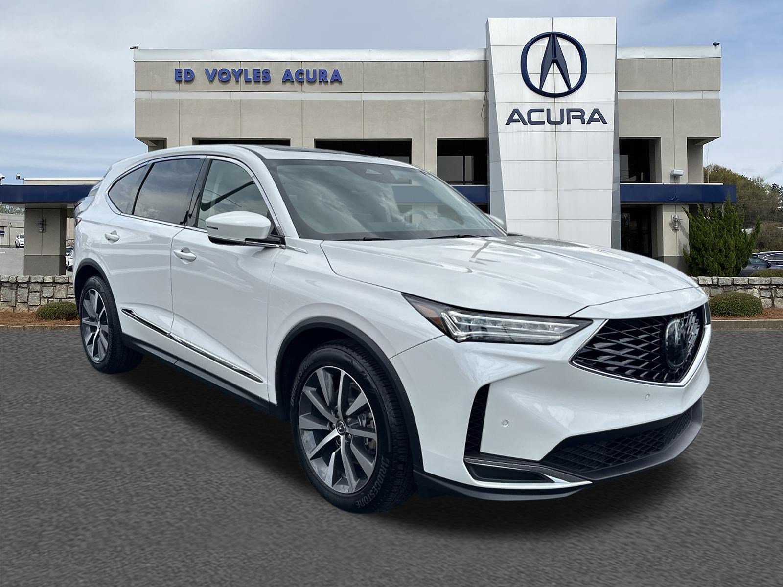 Certified 2026 Acura MDX w/ Technology Package FWD image 3