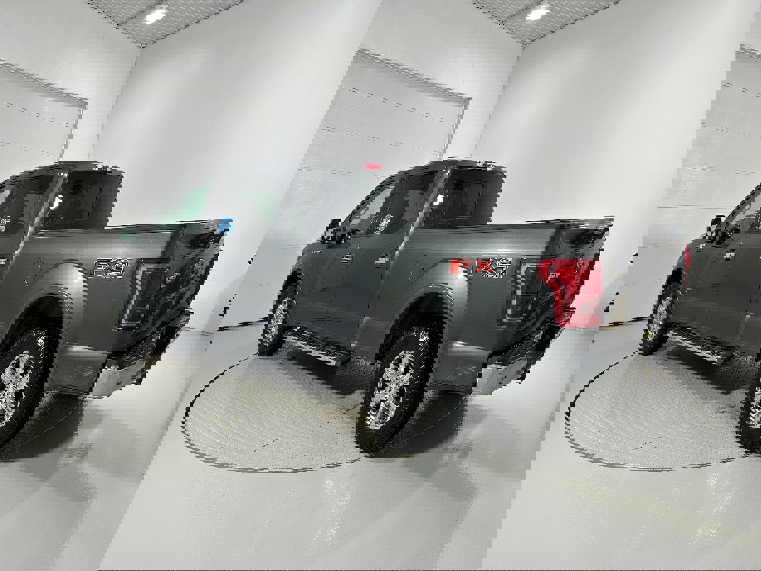 Used 2016 Ford F150 Lariat w/ Equipment Group 502A Luxury image 24