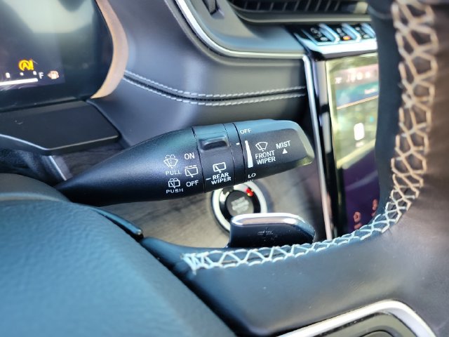 Used 2022 Jeep Grand Cherokee L Limited w/ Luxury Tech Group II AWD/4WD image 30