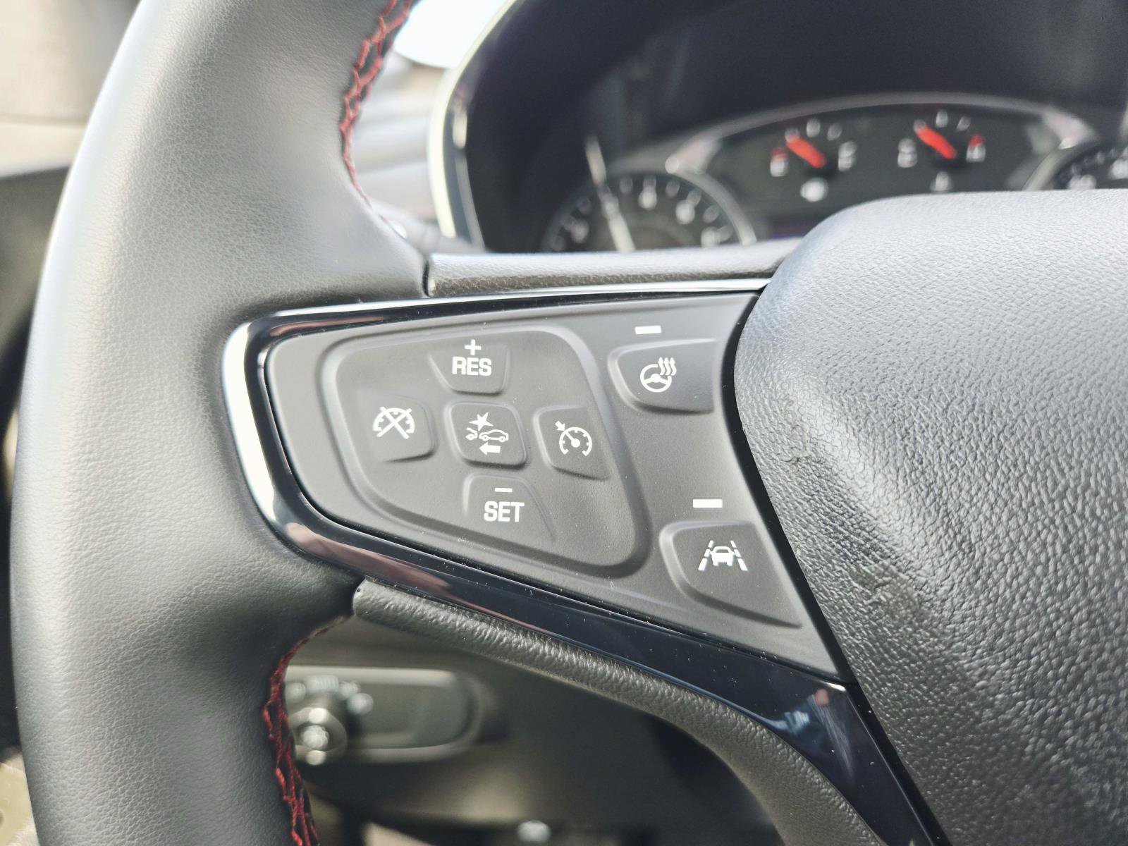 Used 2024 Chevrolet Equinox RS w/ RS Leather Package image 22