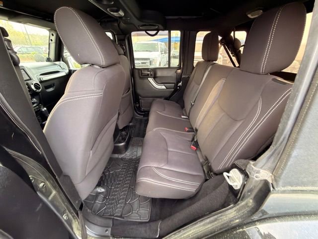 Used 2013 Jeep Wrangler Unlimited Sahara w/ Connectivity Group image 7