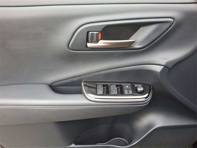 Used 2024 Toyota Crown XLE image 12