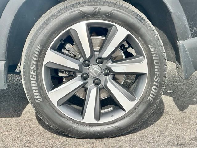Certified 2023 Honda Pilot Touring image 4