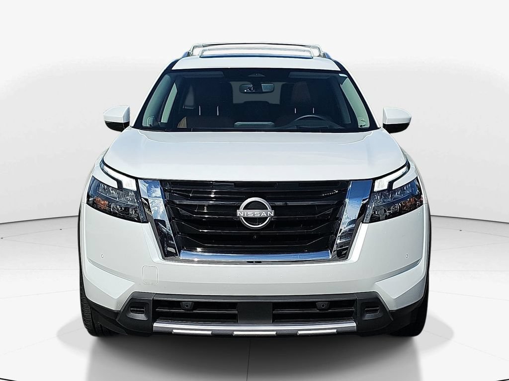 Used 2025 Nissan Pathfinder Platinum w/ Cargo Package FWD image 12
