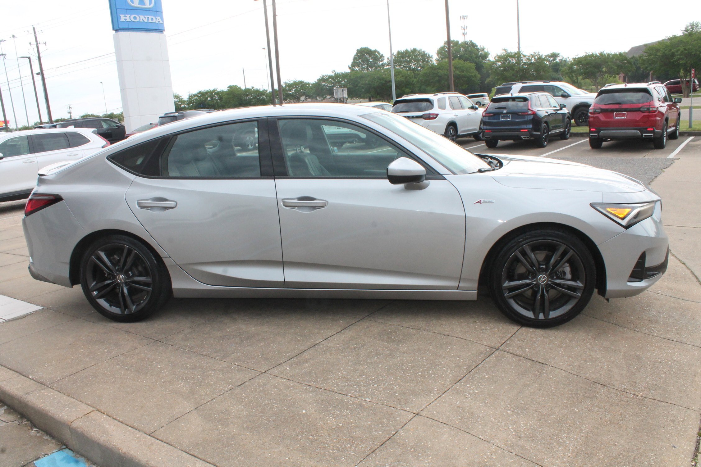 Used 2025 Acura Integra A-Spec FWD image 3