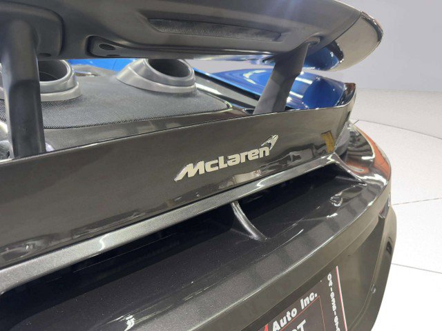 Used 2020 McLaren 600LT Spider image 40