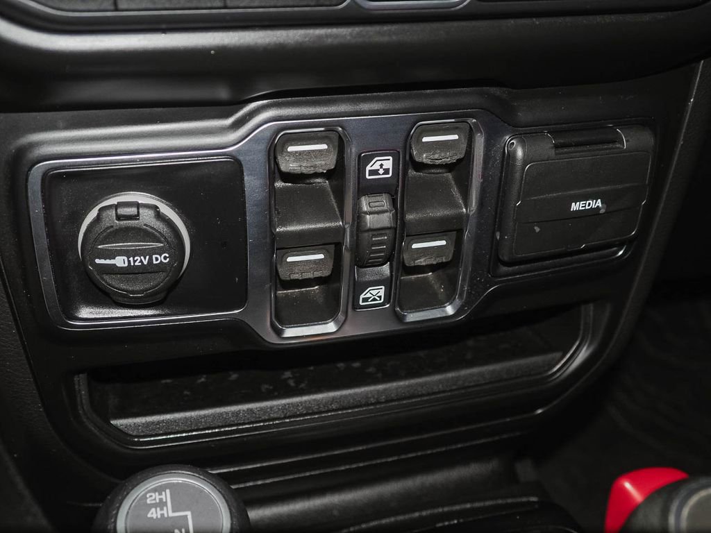 Used 2022 Jeep Wrangler Unlimited Sport image 14