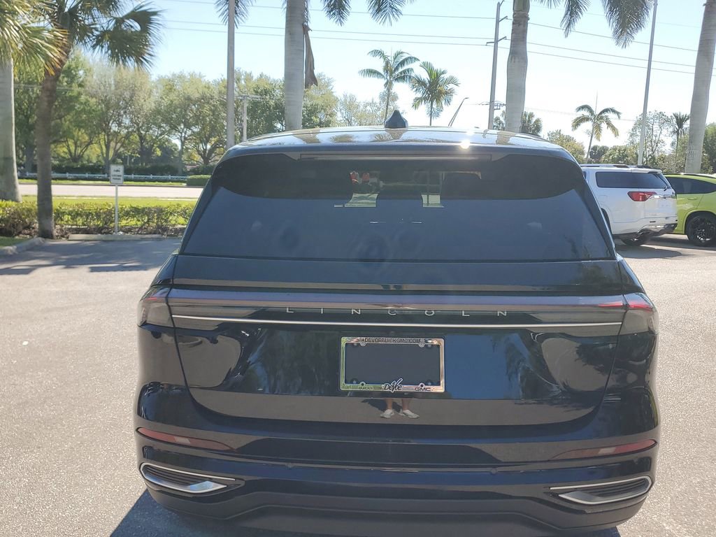 Used 2024 Lincoln Nautilus Premier w/ Equipment Group 102A image 13