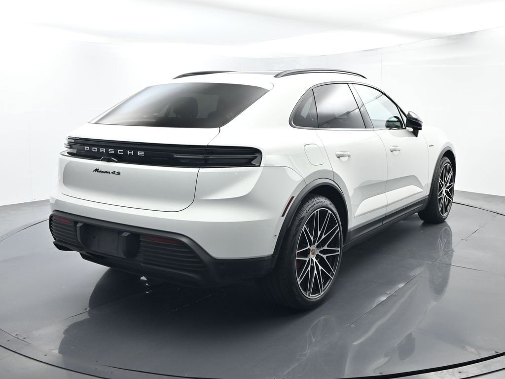 Certified 2025 Porsche Macan 4S Electric AWD/4WD image 14