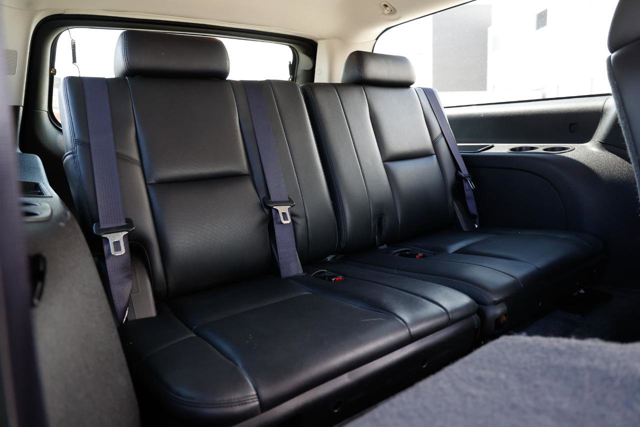 Used 2012 Cadillac Escalade ESV Luxury image 27