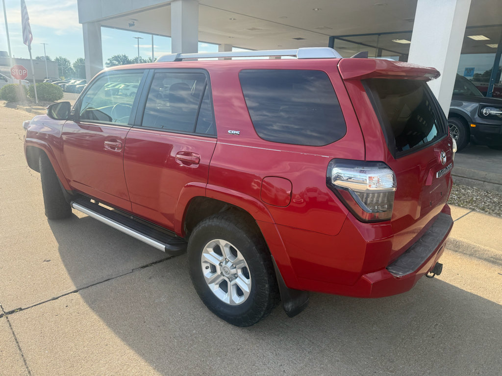 Used 2017 Toyota 4Runner SR5 Premium w/ Four Season Floor Mat Package AWD/4WD image 11
