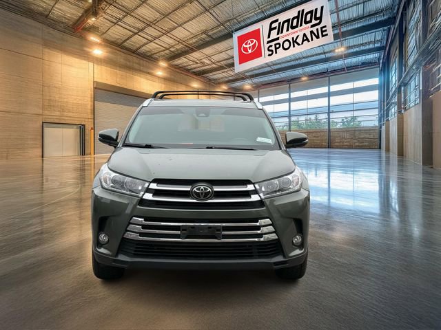 Used 2018 Toyota Highlander Limited image 2