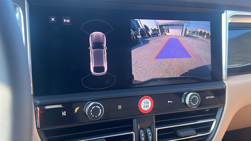 New 2026 Porsche Macan AWD/4WD image 30