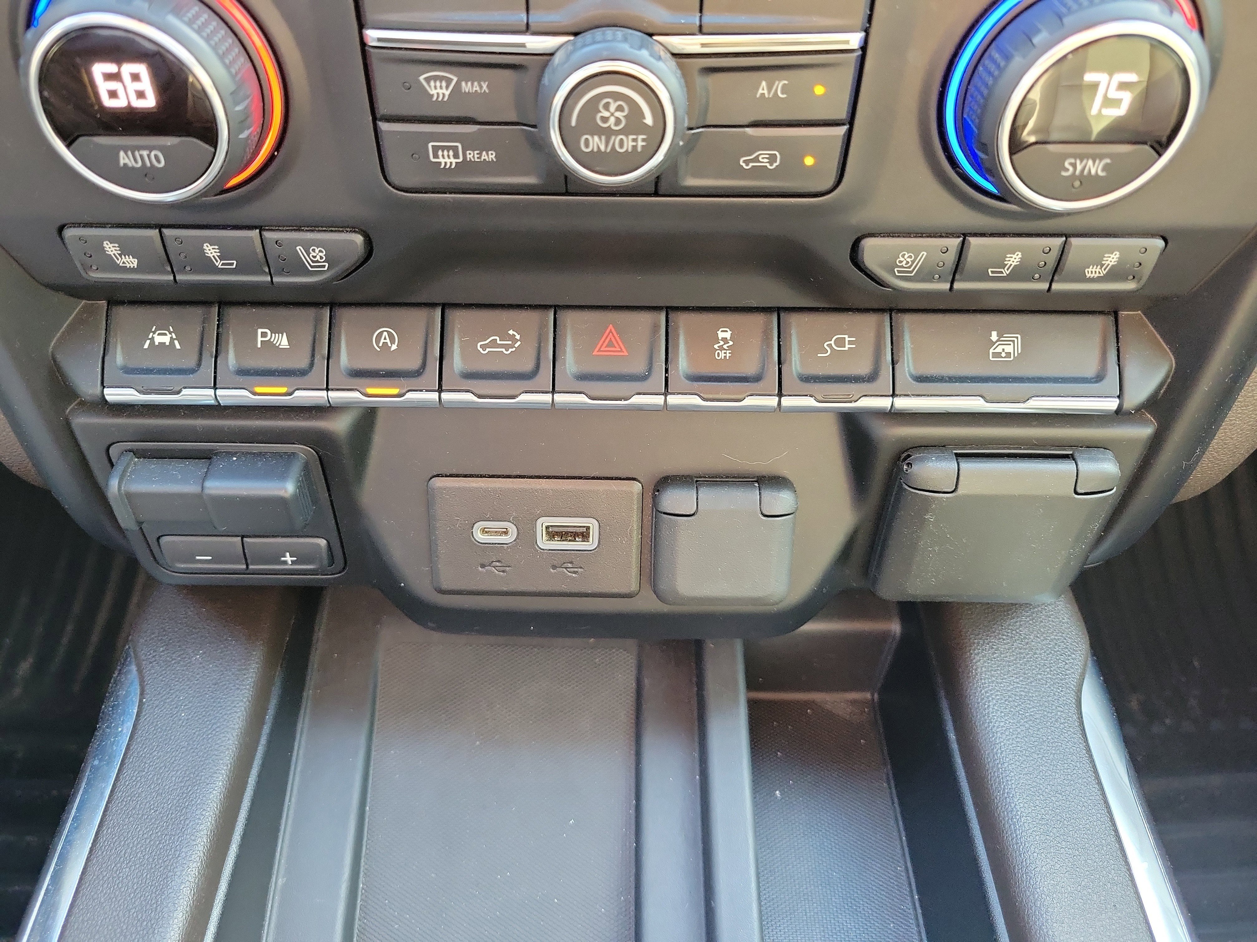 Used 2020 Chevrolet Silverado 1500 LTZ w/ LTZ Plus Package image 36