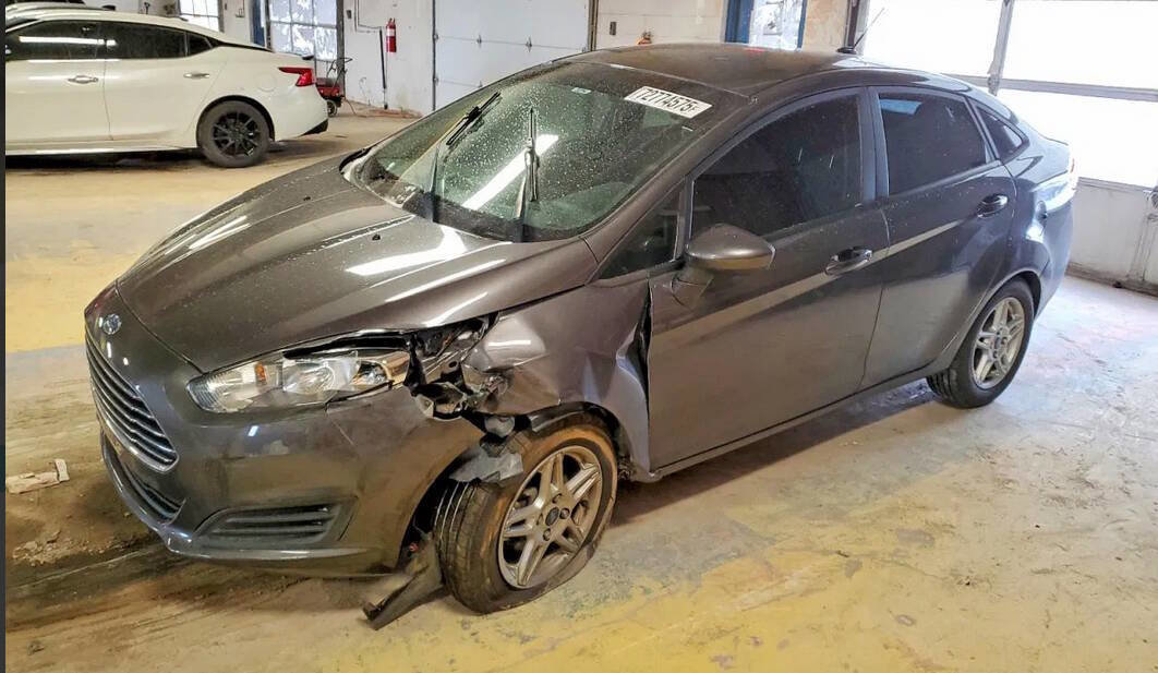 Used 2017 Ford Fiesta SE image 47