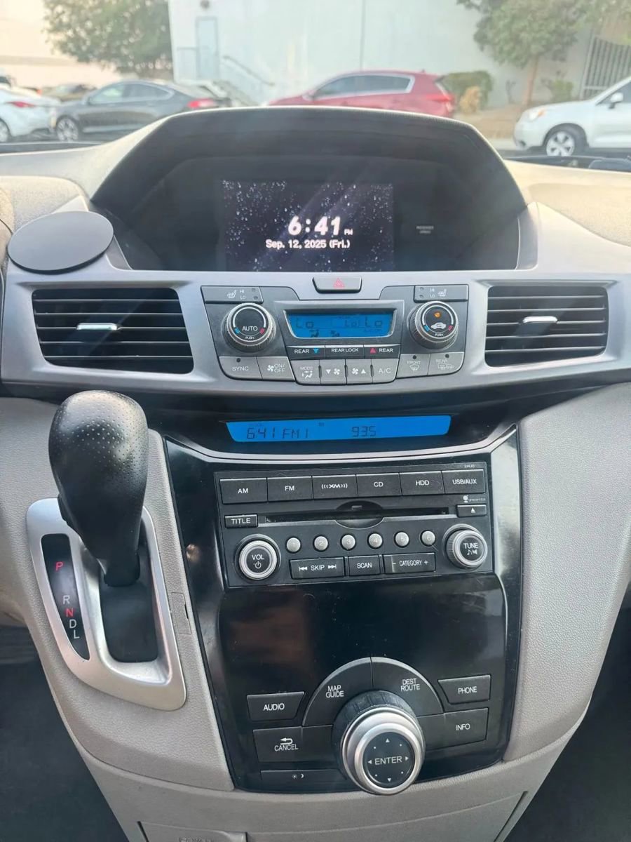 Used 2012 Honda Odyssey EX-L image 18