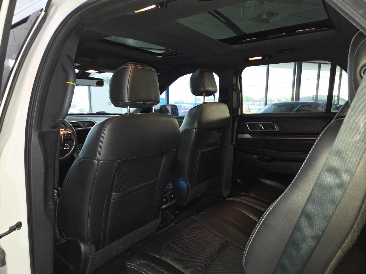 Used 2017 Ford Explorer Limited FWD image 22