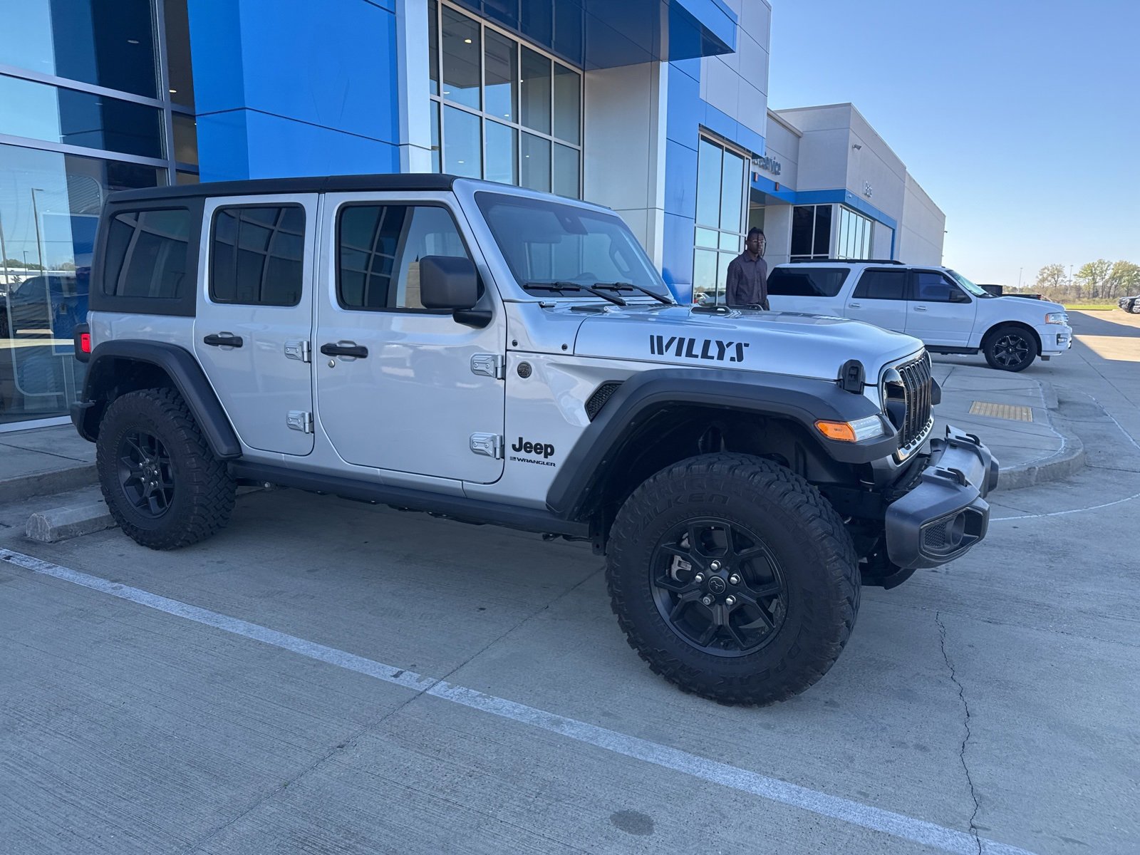 Used 2024 Jeep Wrangler Willys image 8