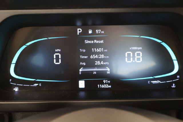 Used 2025 Hyundai Elantra Sport FWD image 24