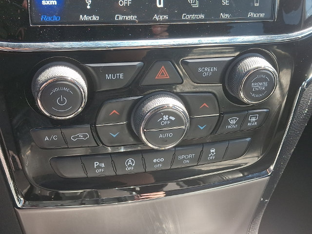 Used 2019 Jeep Grand Cherokee Limited AWD/4WD image 15
