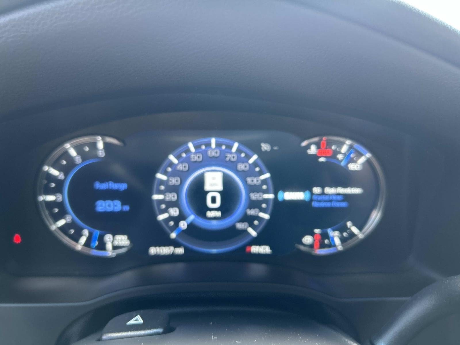 Used 2018 Cadillac Escalade ESV Premium Luxury AWD/4WD image 27