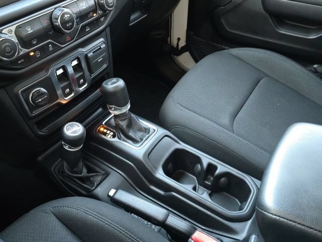 Used 2022 Jeep Wrangler Sport AWD/4WD image 29