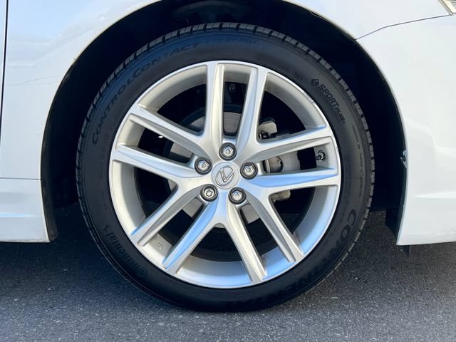 Used 2016 Lexus CT 200h w/ Navigation Package FWD image 14